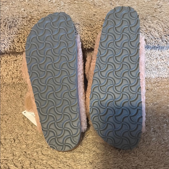 Papillio Arizona Pink Sherpa Fuzzy Sandals nwt 38 and 39 narrow fit 🐼 - Picture 8 of 12